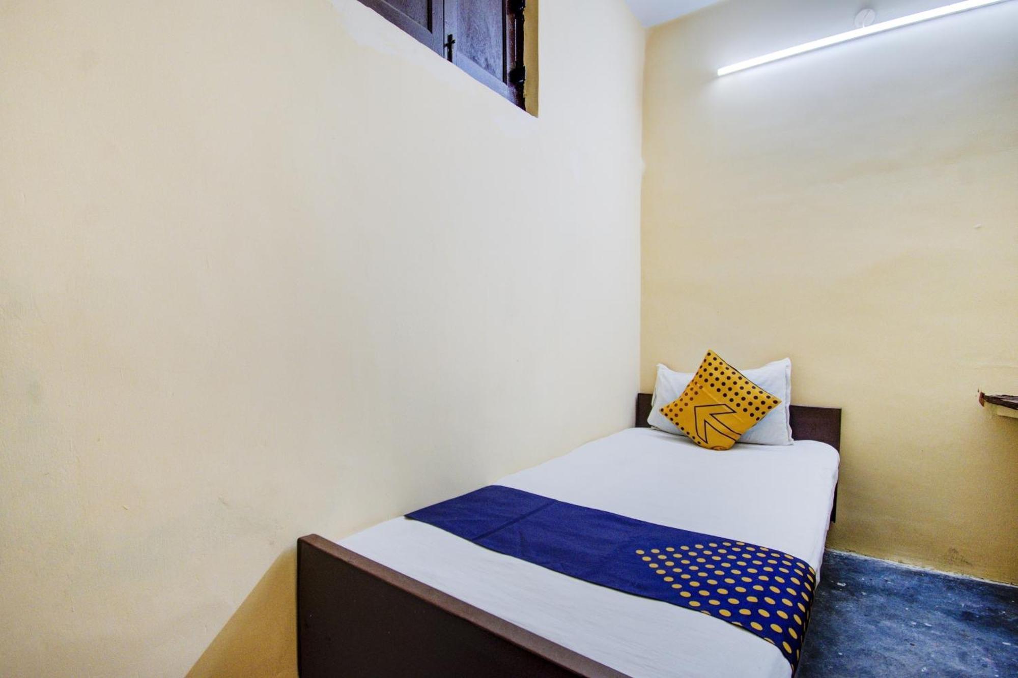 Spot On Dear Hotel Calcutta Calcutta Bara Bazar Eksteriør billede