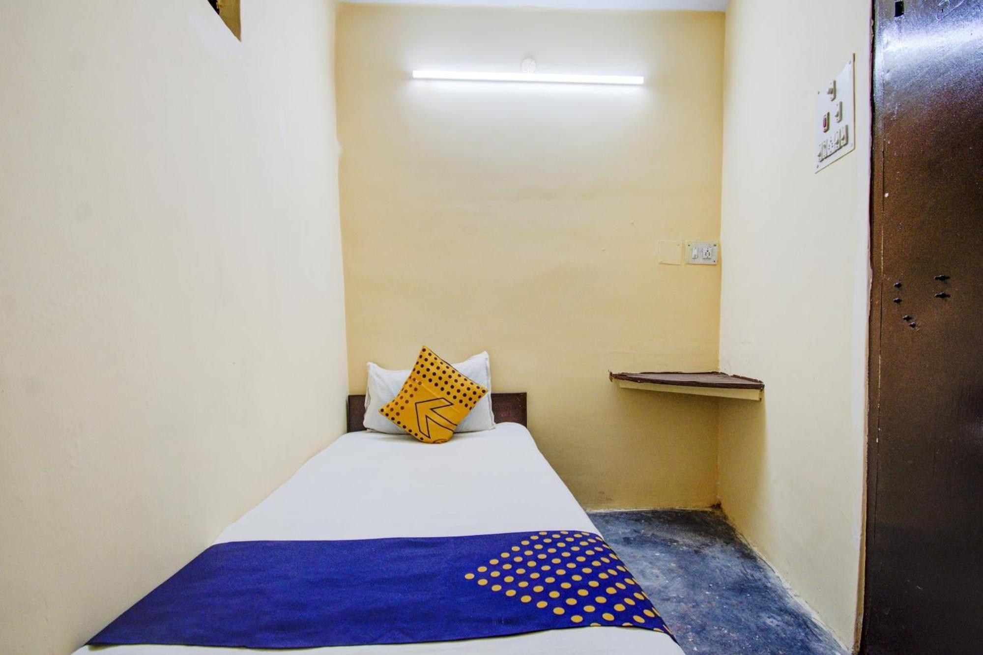 Spot On Dear Hotel Calcutta Calcutta Bara Bazar Eksteriør billede